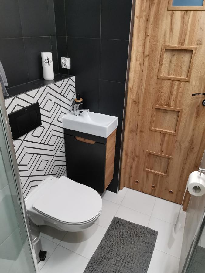 Przytulny Apartament W Wiezowcu - Centrum Miasta Podwislocze 38 Rzeszów Buitenkant foto