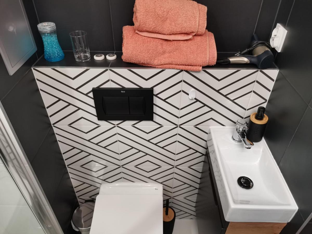 Przytulny Apartament W Wiezowcu - Centrum Miasta Podwislocze 38 Rzeszów Buitenkant foto